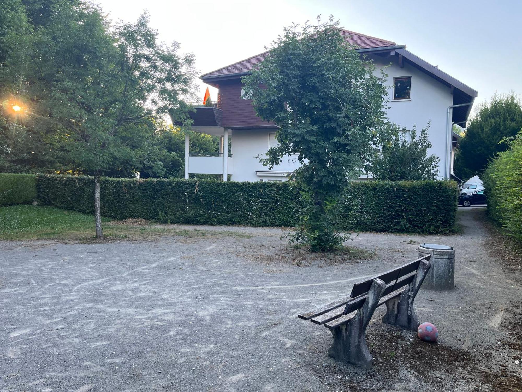 Entre Lac D'Annecy Et Montagnes, Golf Et Parapente A Pieds Talloires Kamer foto